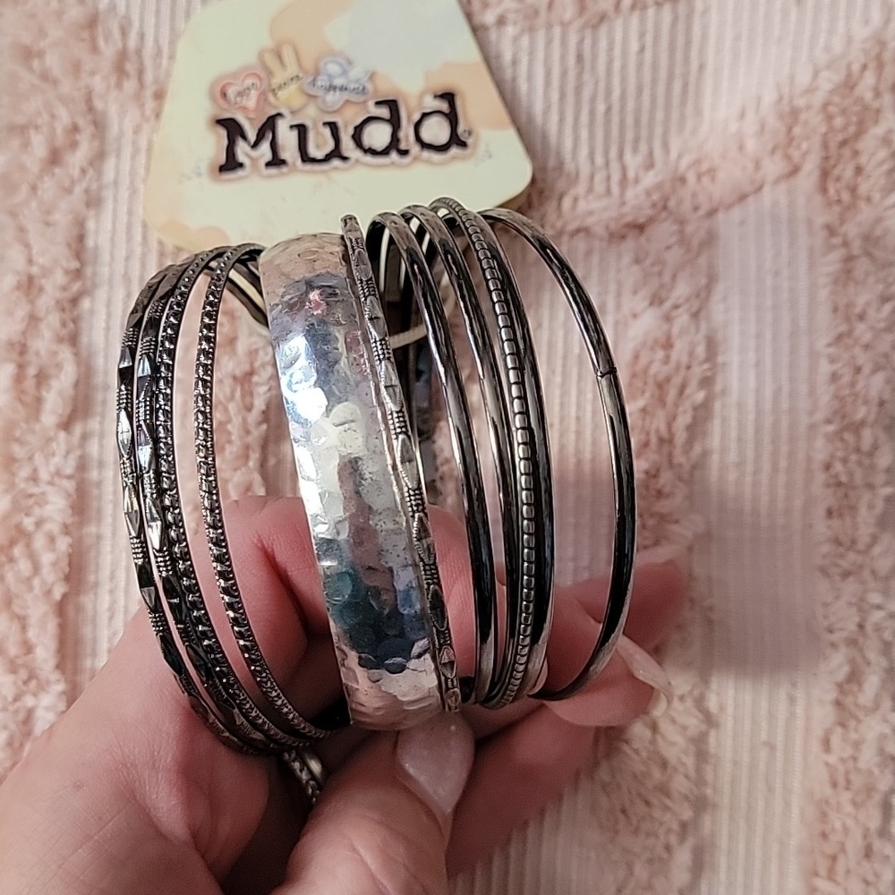 Mudd bangle bracelets, NWT. Silver, 11 single bracelets. - Picture 7 of 7